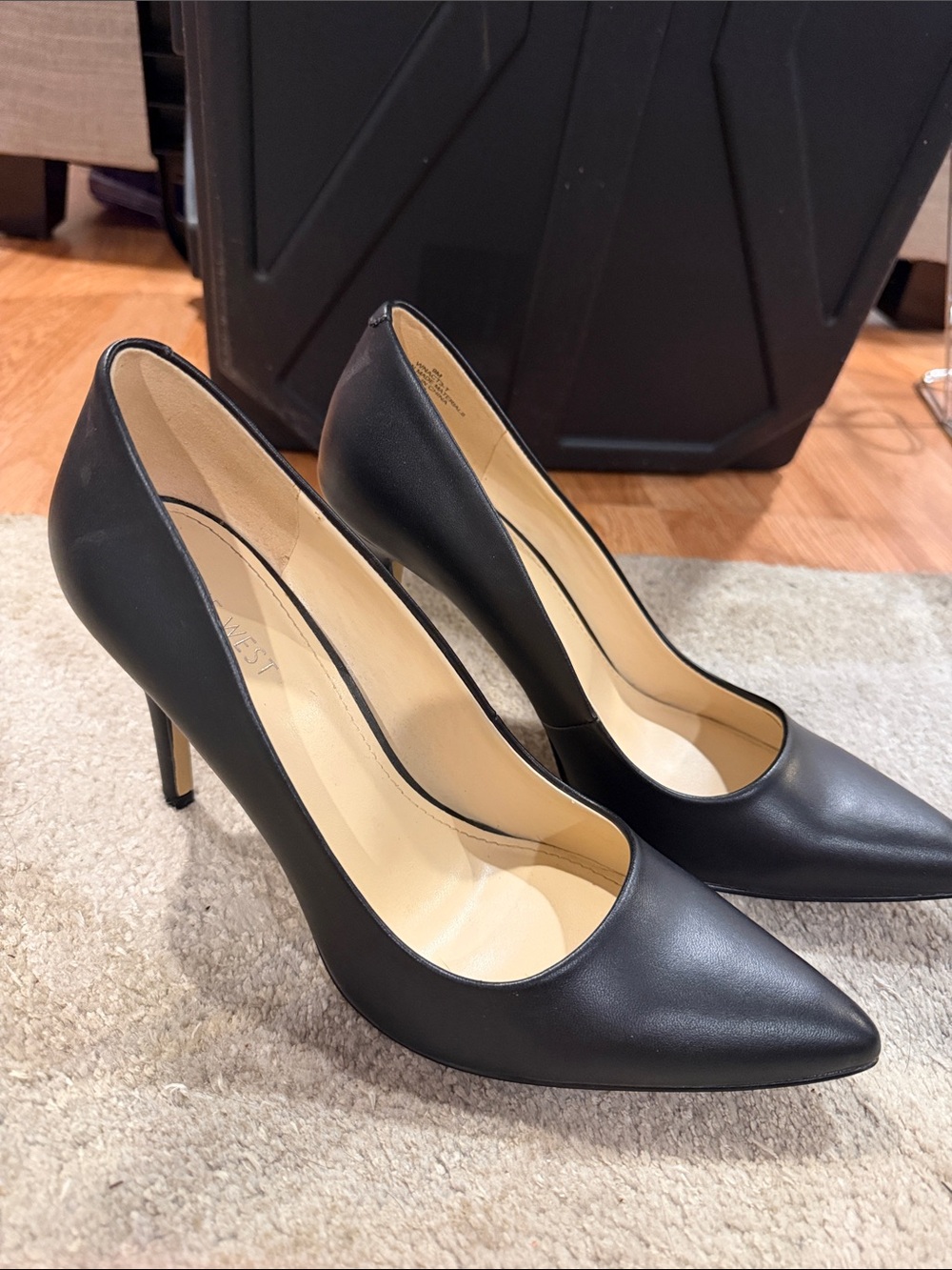 Nine West Black Pointed-Toe Stiletto Pumps